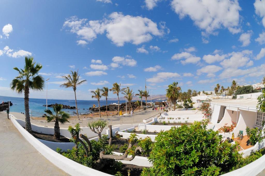 Bungalows Villas Blancas Puerto del Carmen  Exterior photo